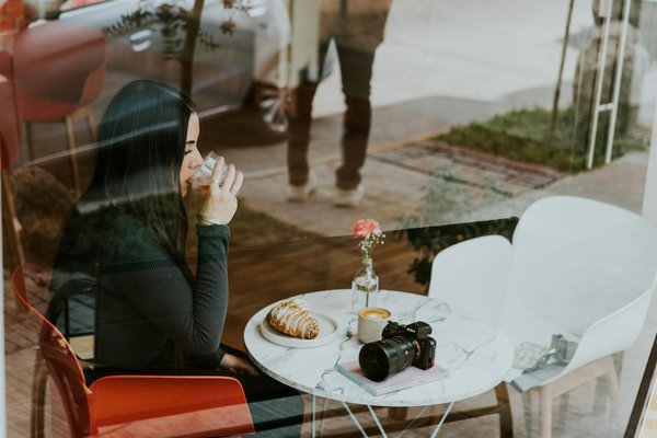 Les Clés d'une Routine de Soin du Visage Minimaliste et Performante : Un Guide Complet